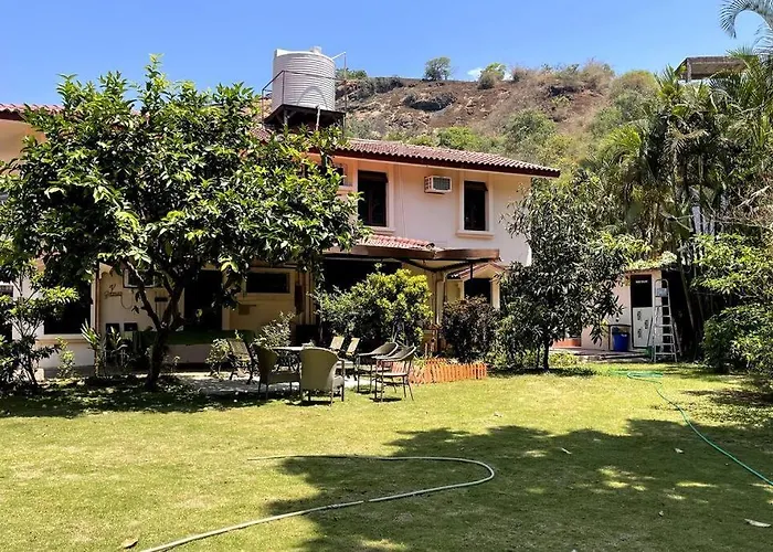 Valecha Villa Entire 4Bhkbunglow With 5000 Sq Ft Garden Lonavala